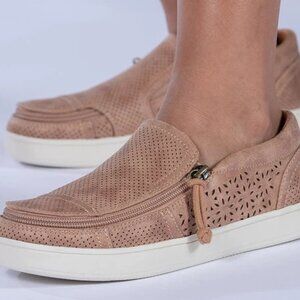 NEW Billy Faux Perf Low Shoes Size 9.5